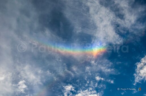 Circumzenithal Arc - A Grin in the Sky | Arco Circumzenital - Um Sorriso no Céu