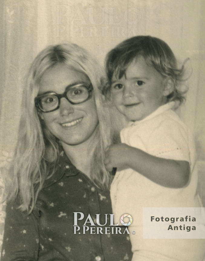 Restoration of Old Photographs.
Professional restoration, retouching, and editing service. Black and white, sepia, and colorized.
By Paulo P. Pereira